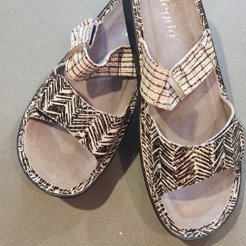 Alegria Karnen Unity Black and White size 41